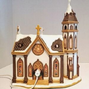 Lefton Colonial Village Trinity Church 1998 880/5500.  Limited edition